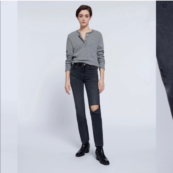 RE/DONE NWT Worn Black With Rip 70’s Straight Size 25 - Picture 1 of 16